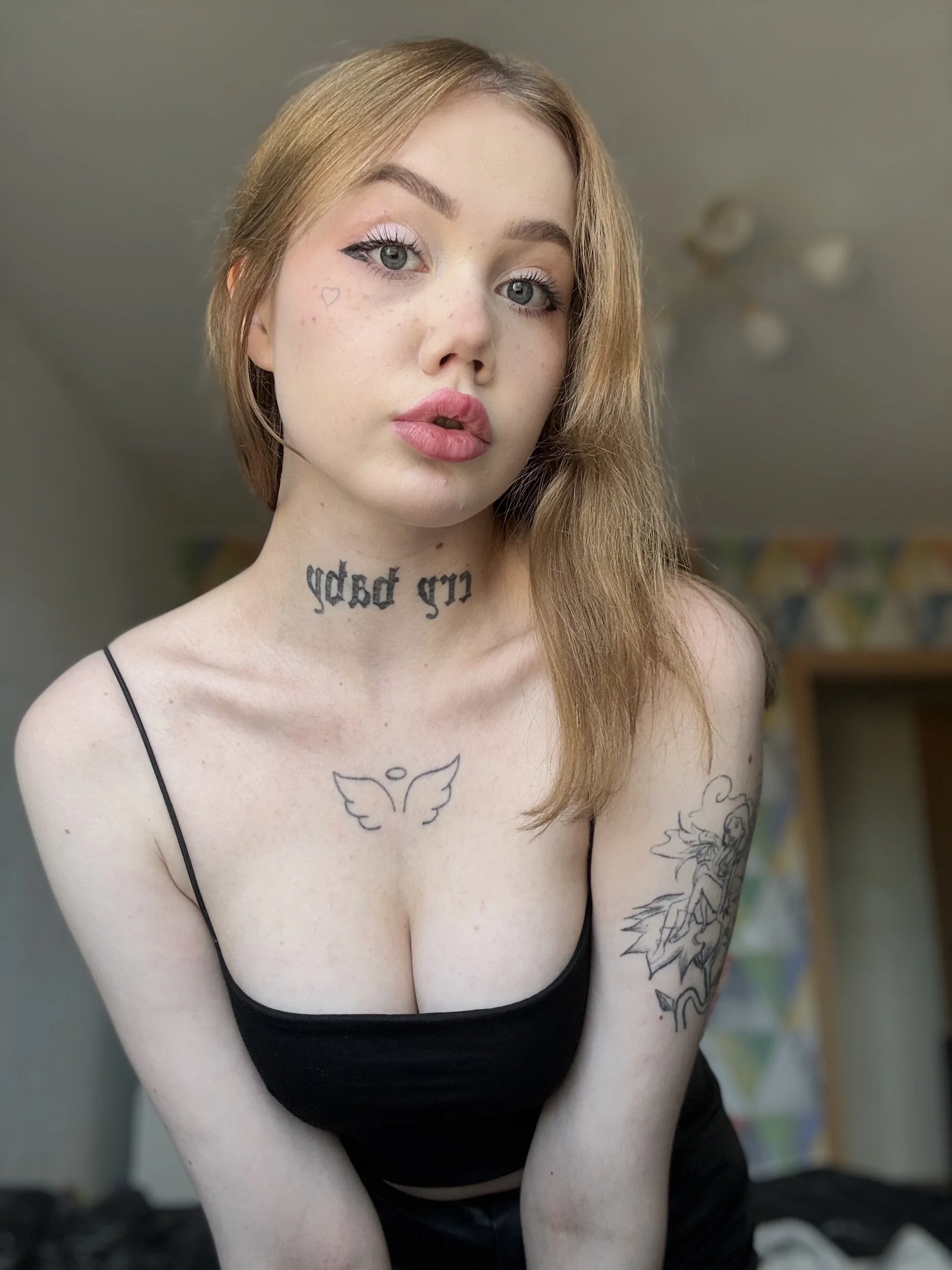 XXX Porn Photo of Nude hanna_cry_baby 16