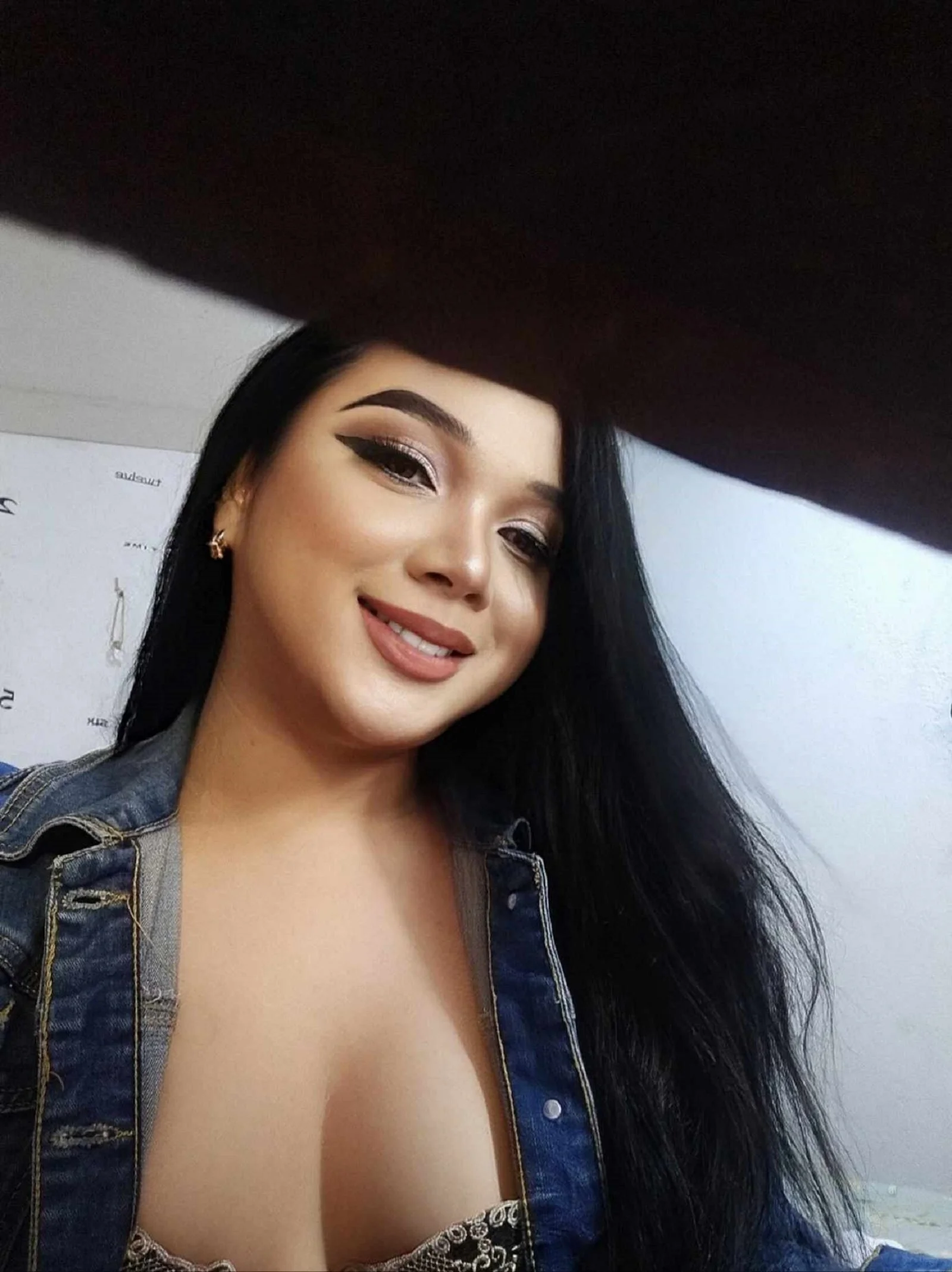 XXX Porn Photo of Nude MissBigCockLUCYxxx 7