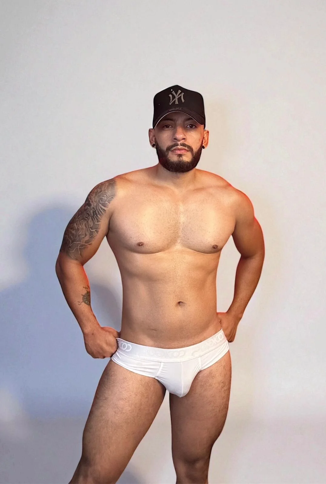 XXX Porn Photo of Nude Mike_savage3 19