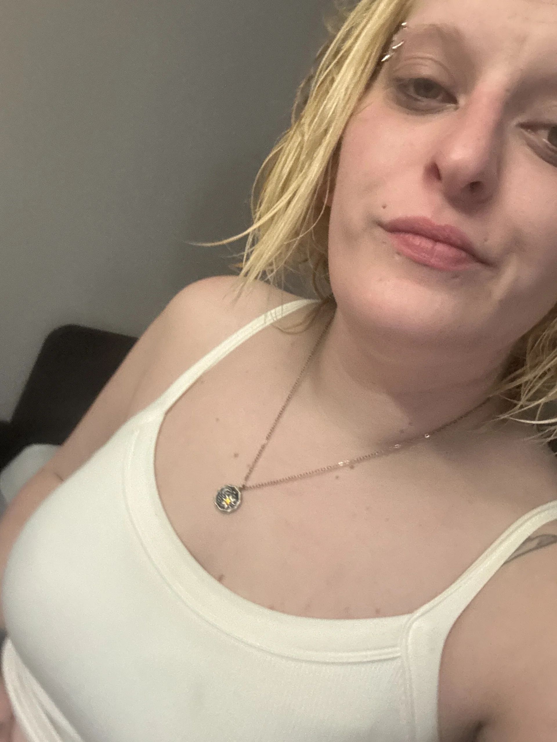 XXX Porn Photo of Nude KITTYBOOBOOFUXX 16
