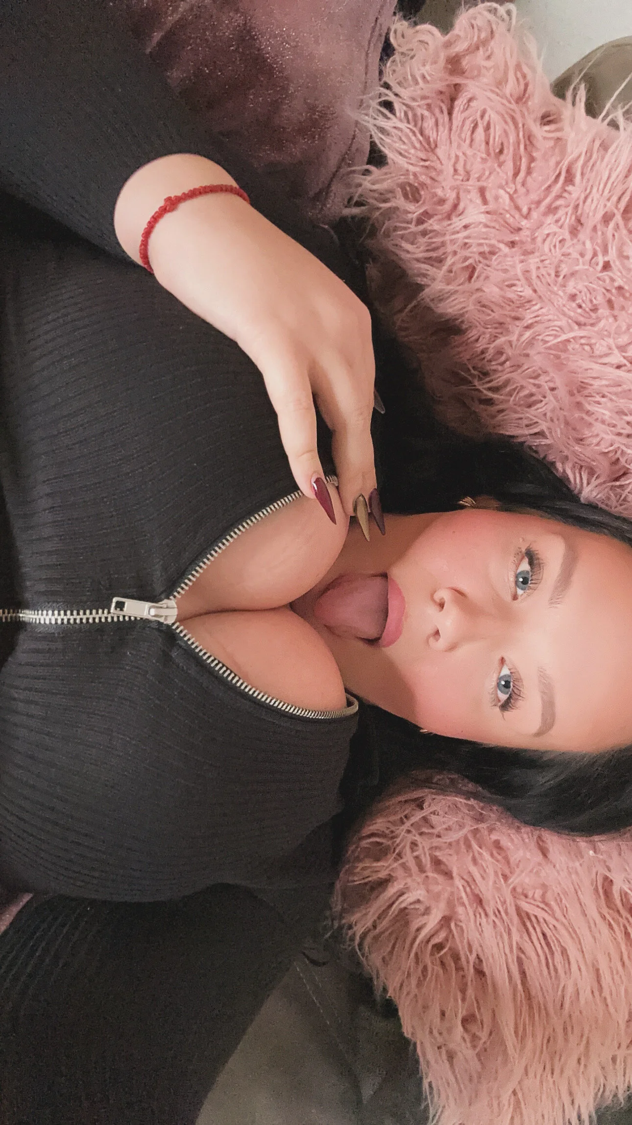 XXX Porn Photo of Nude wet_nastyacurves 4