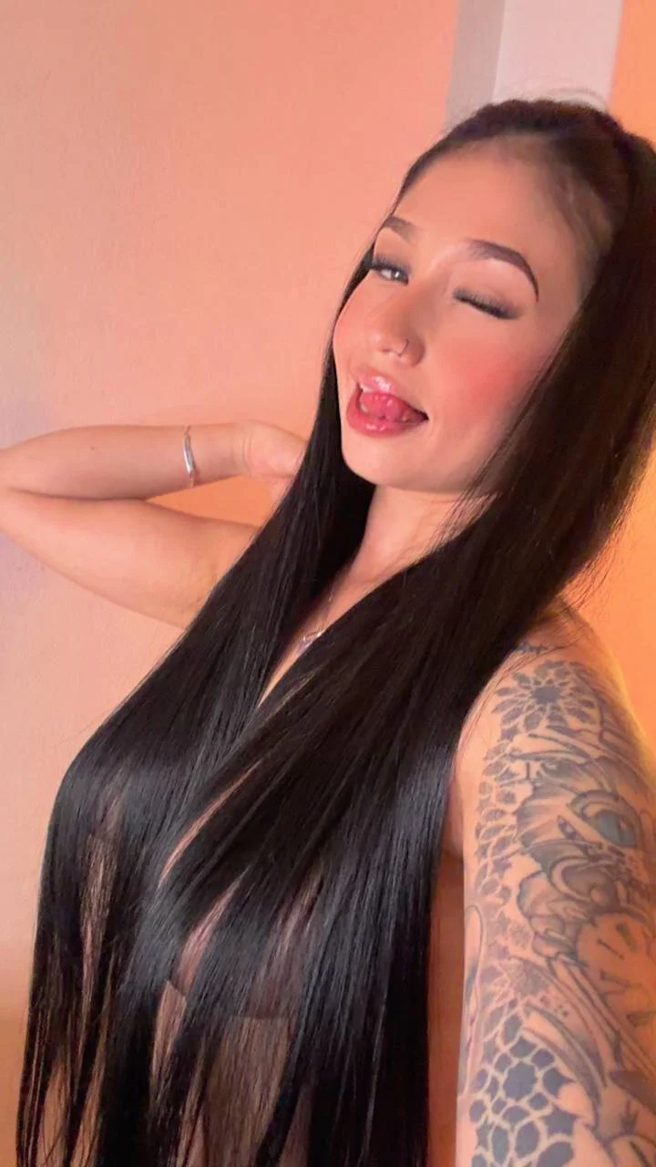 XXX Porn Photo of Nude Nahome_Kuperth 1