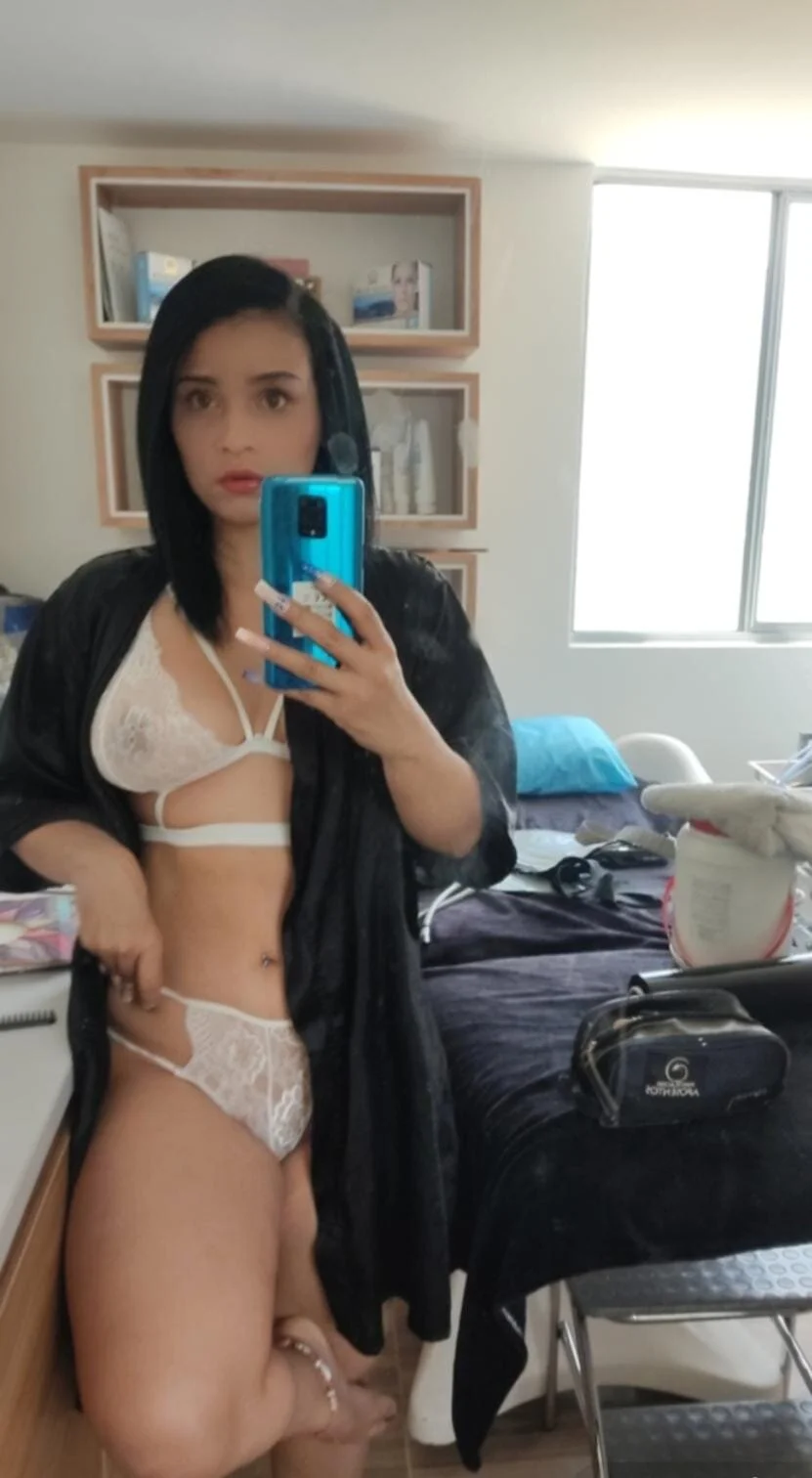XXX Porn Photo of Nude nicol_f 3