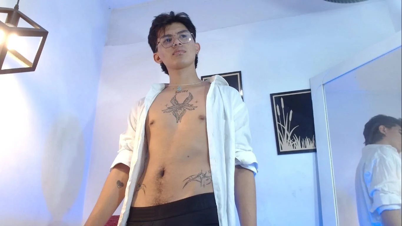 XXX Porn Photo of Nude Star_blaze 21