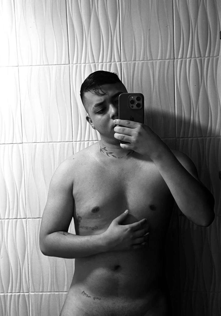 XXX Porn Photo of Nude LiamColby_ 1