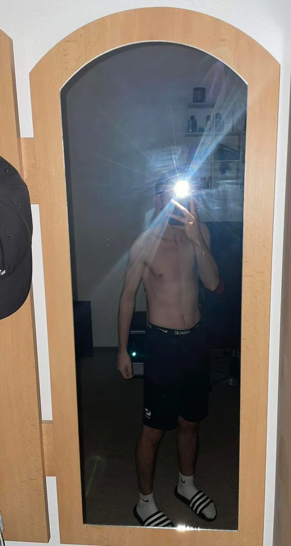XXX Porn Photo of Nude Using_Crew 9