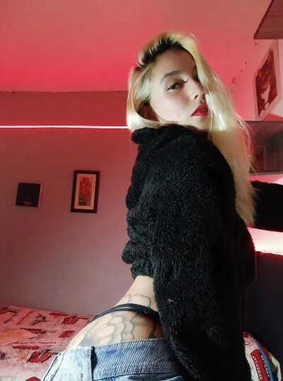 XXX Porn Photo of Nude Saucy_Jenn 3