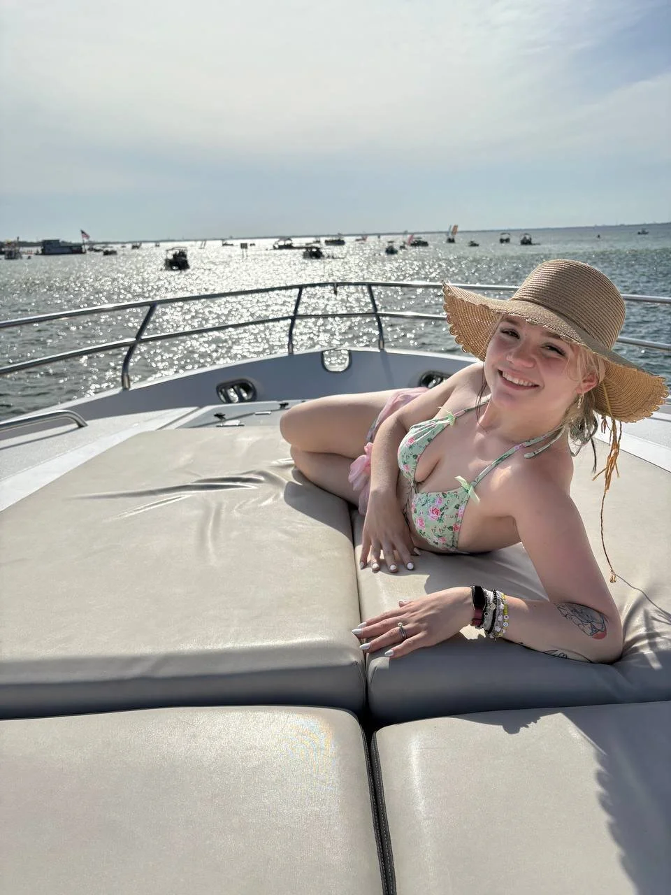 XXX Porn Photo of Nude Cutiepiespanks 141