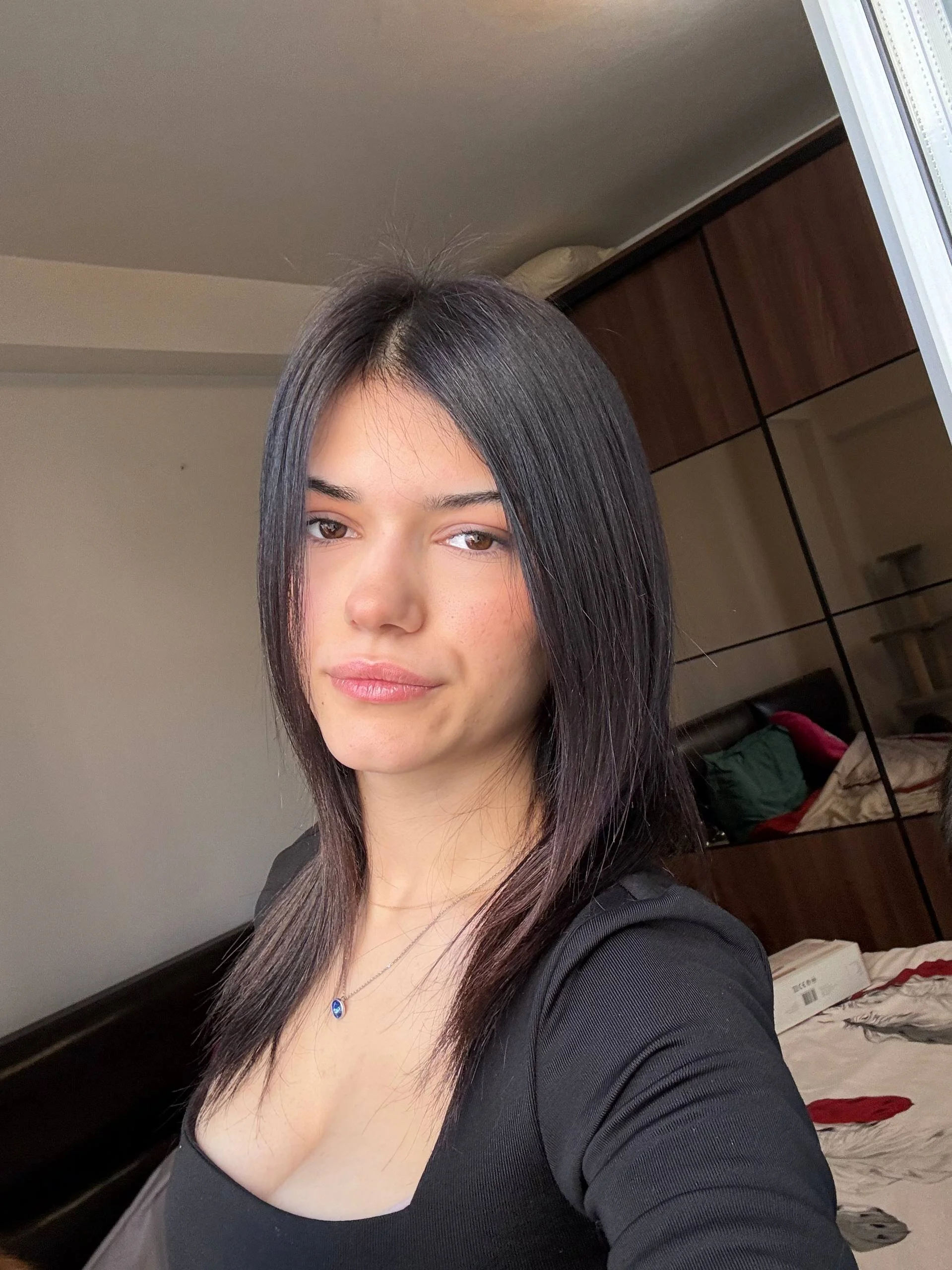 XXX Porn Photo of Nude HotMollyX 17