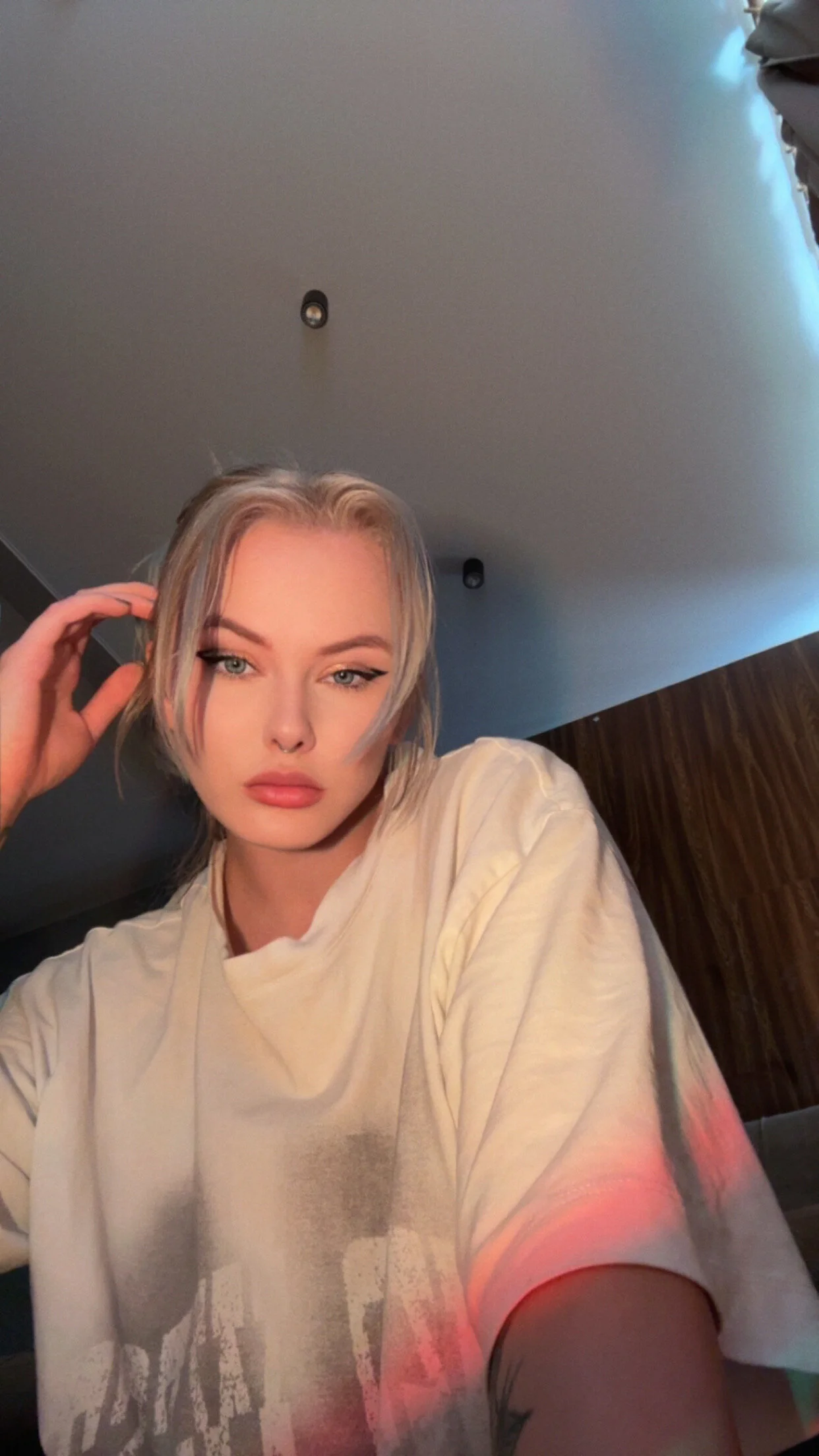 XXX Porn Photo of Nude flekke_vihals 2