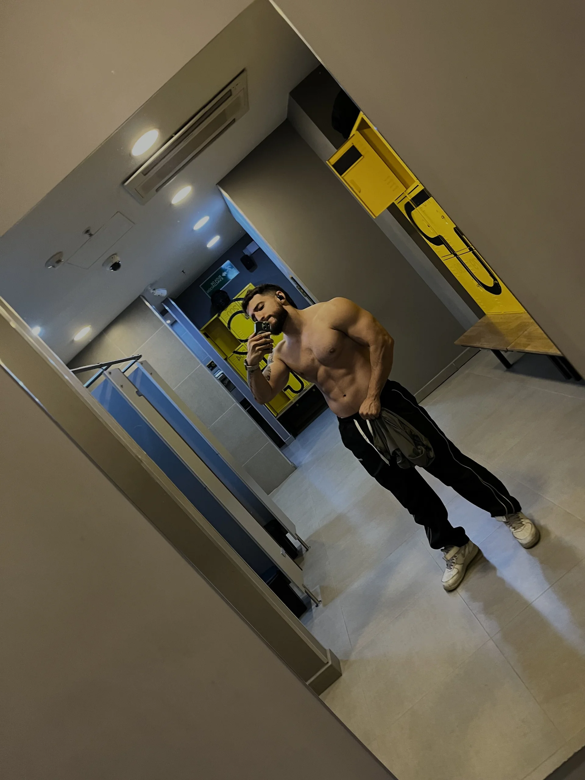 XXX Porn Photo of Nude bradley_martinez 39