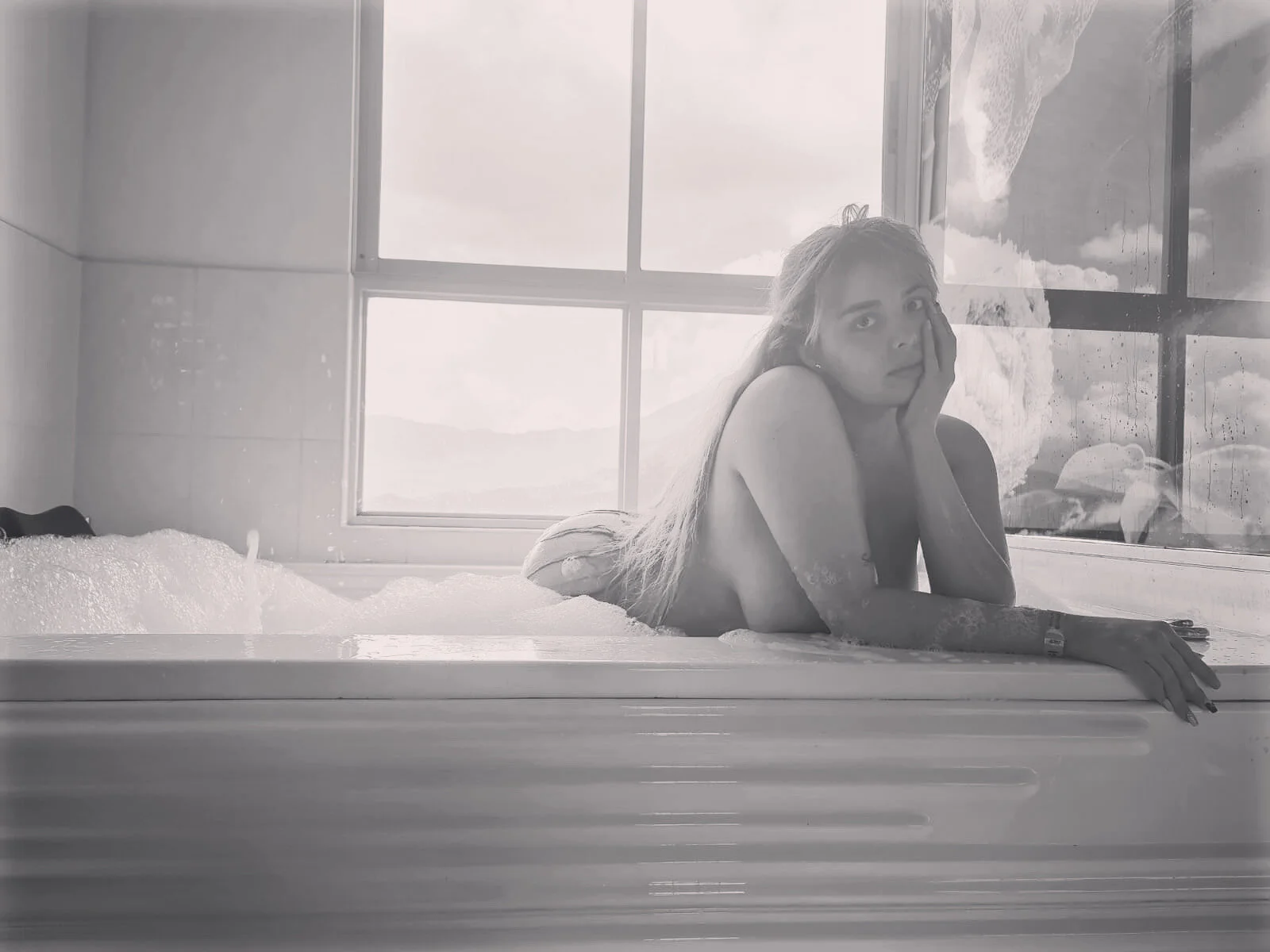 XXX Porn Photo of Nude Alirawrz 119