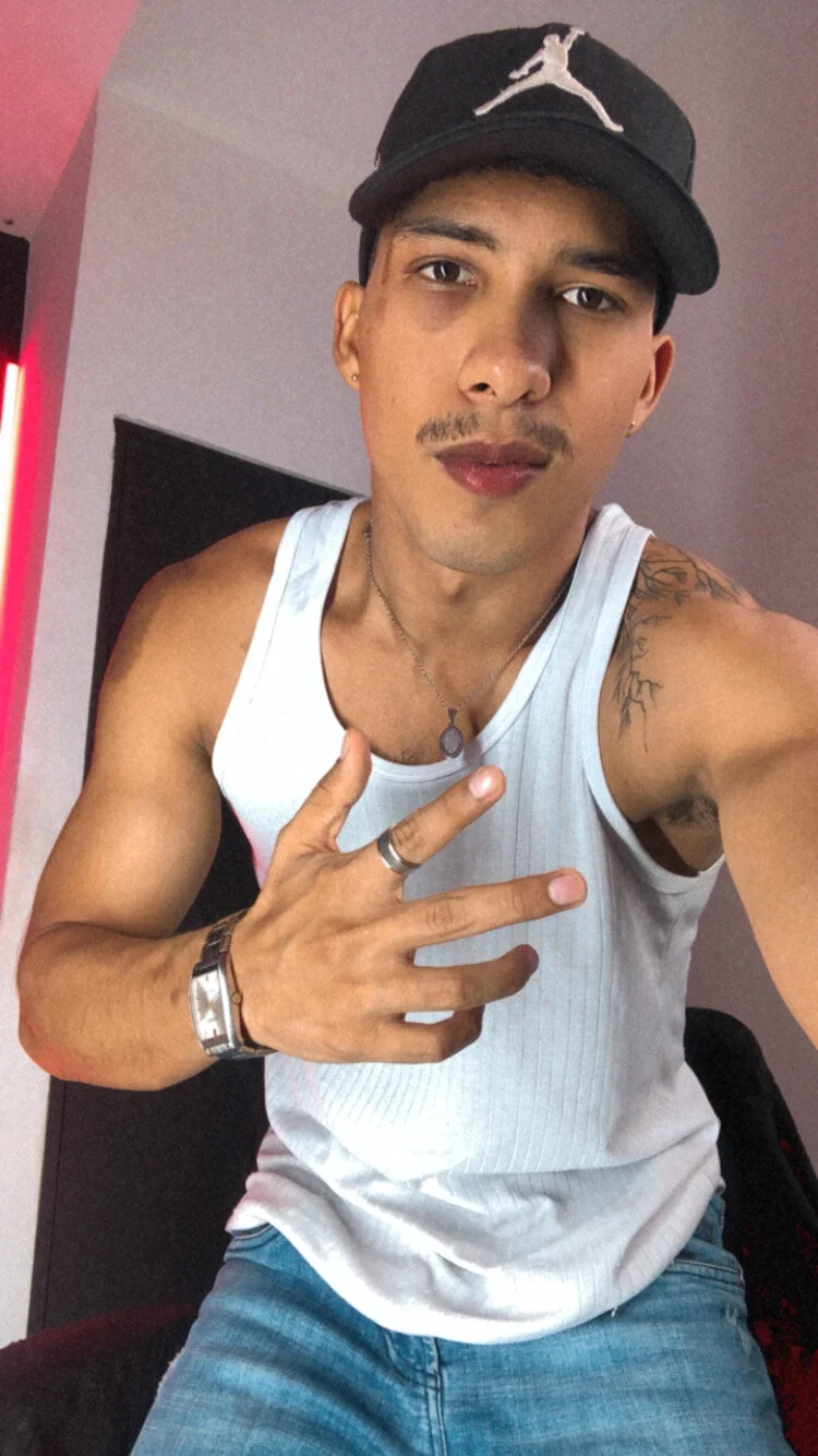 XXX Porn Photo of Nude maximo_vega_newv 19