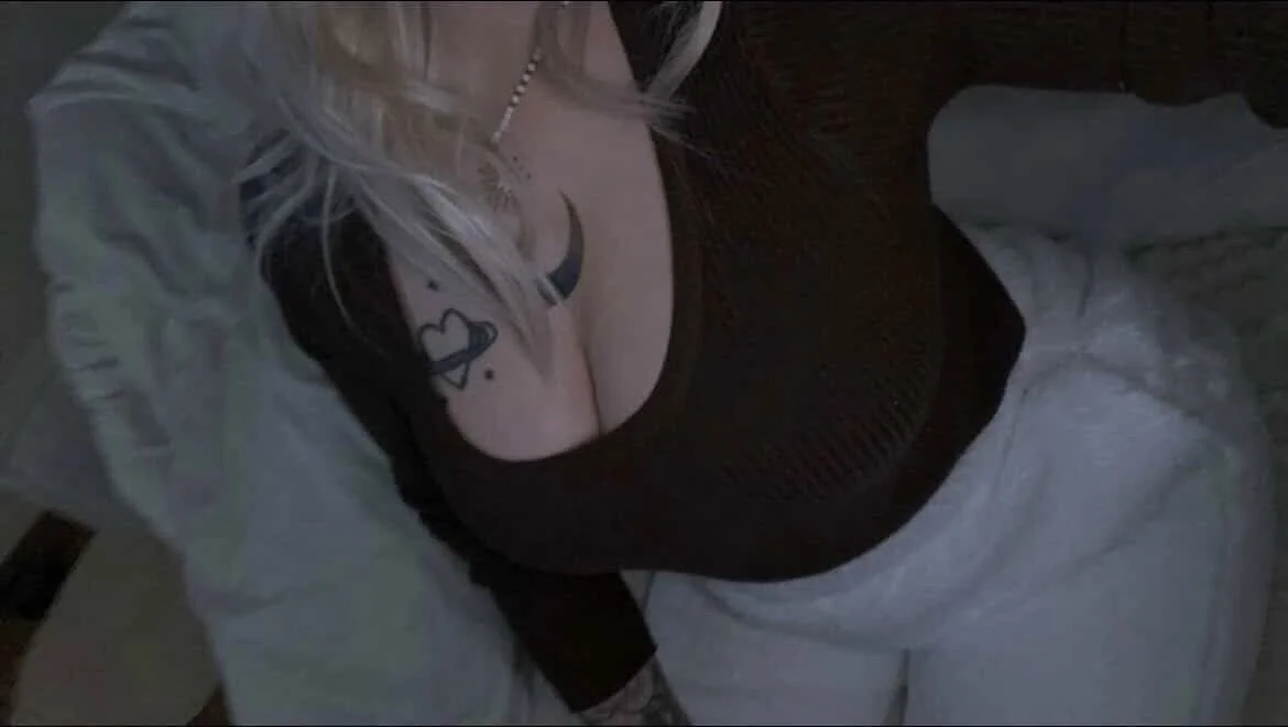 XXX Porn Photo of Nude queenlo_xxx 5