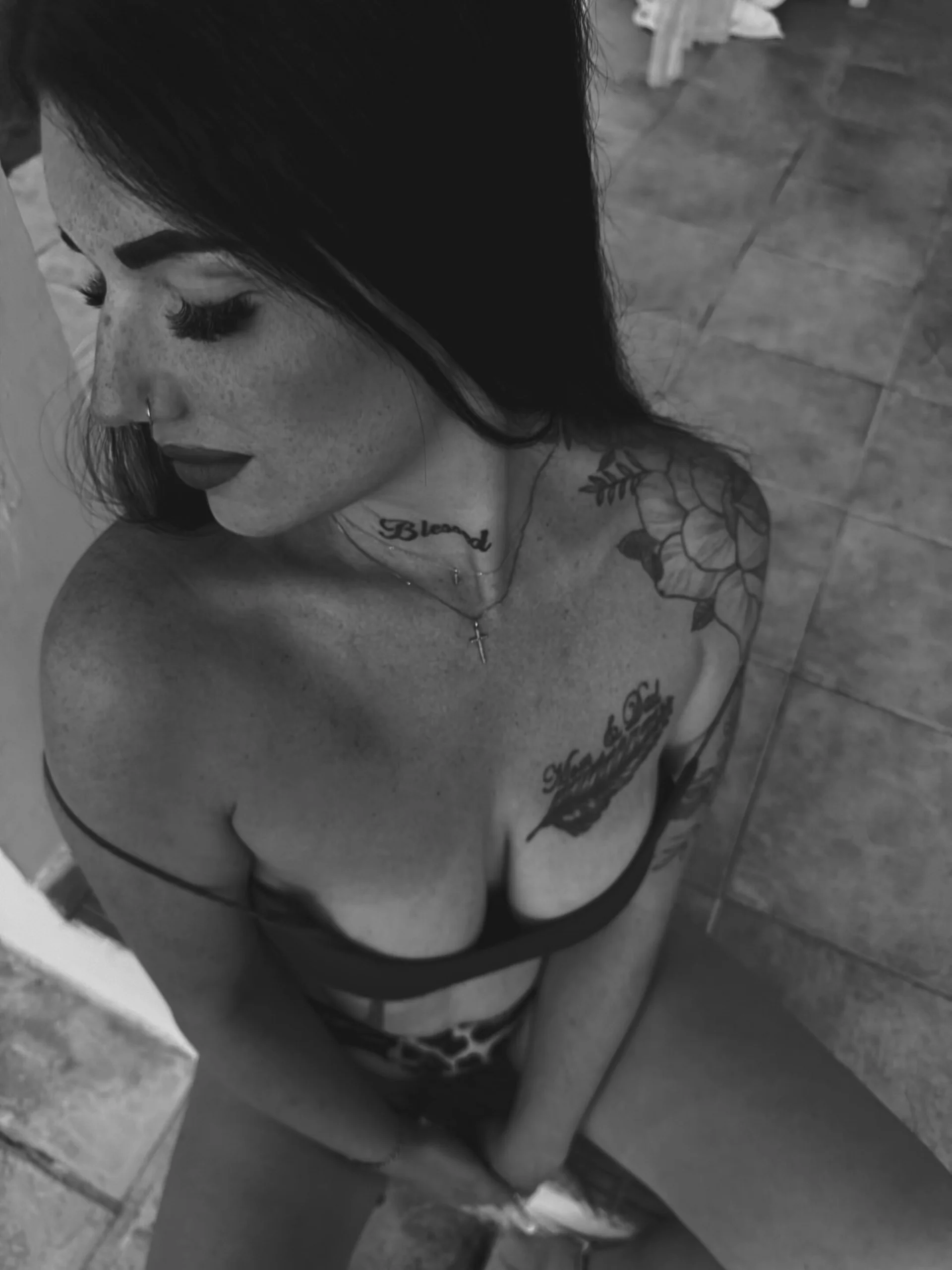 XXX Porn Photo of Nude LizaRoxx 2