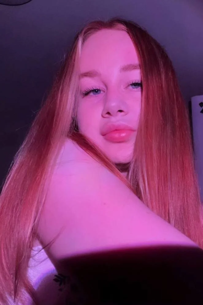 XXX Porn Photo of Nude NellaHeras 1