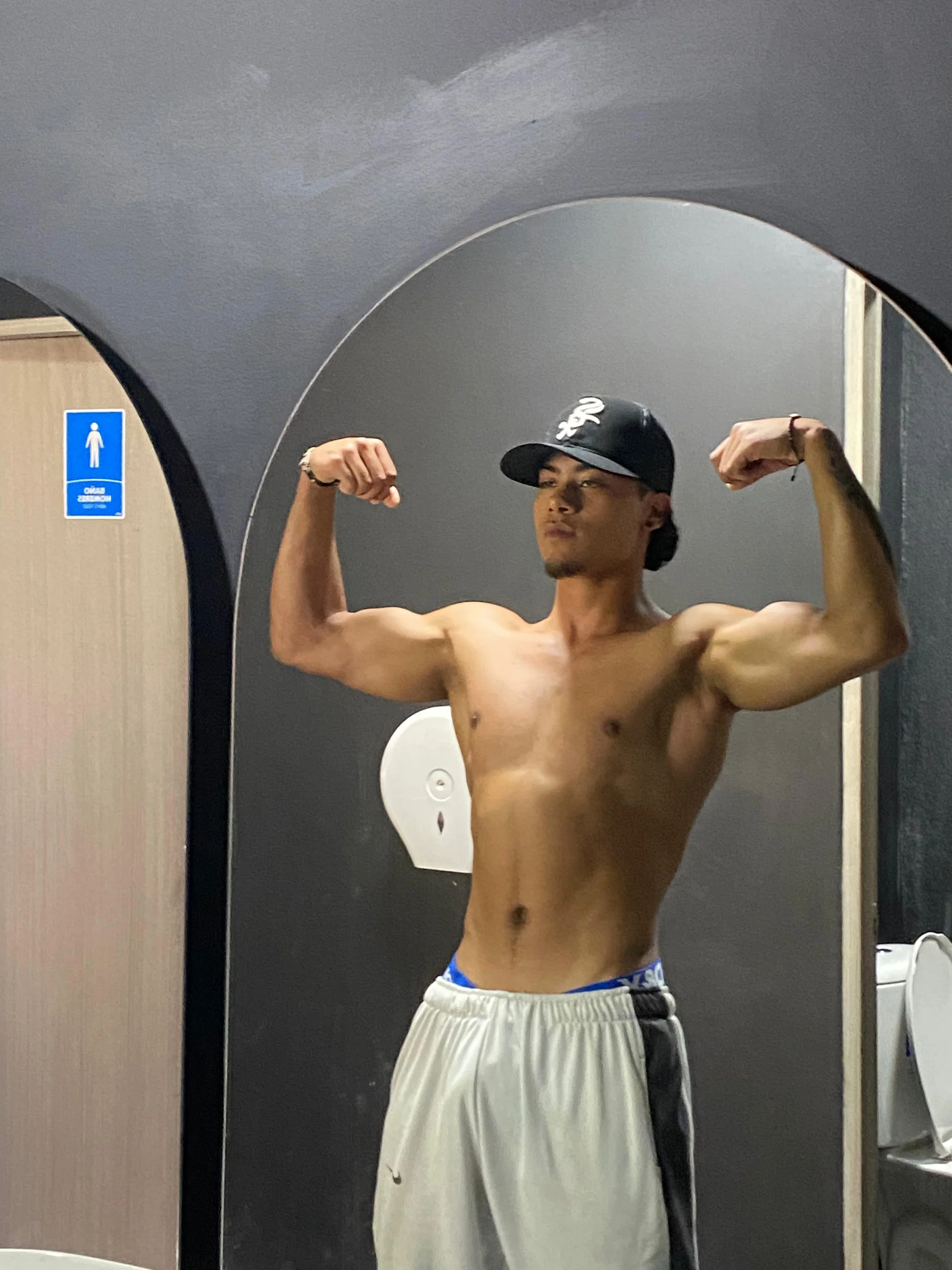 XXX Porn Photo of Nude Jeremy_wallker 16