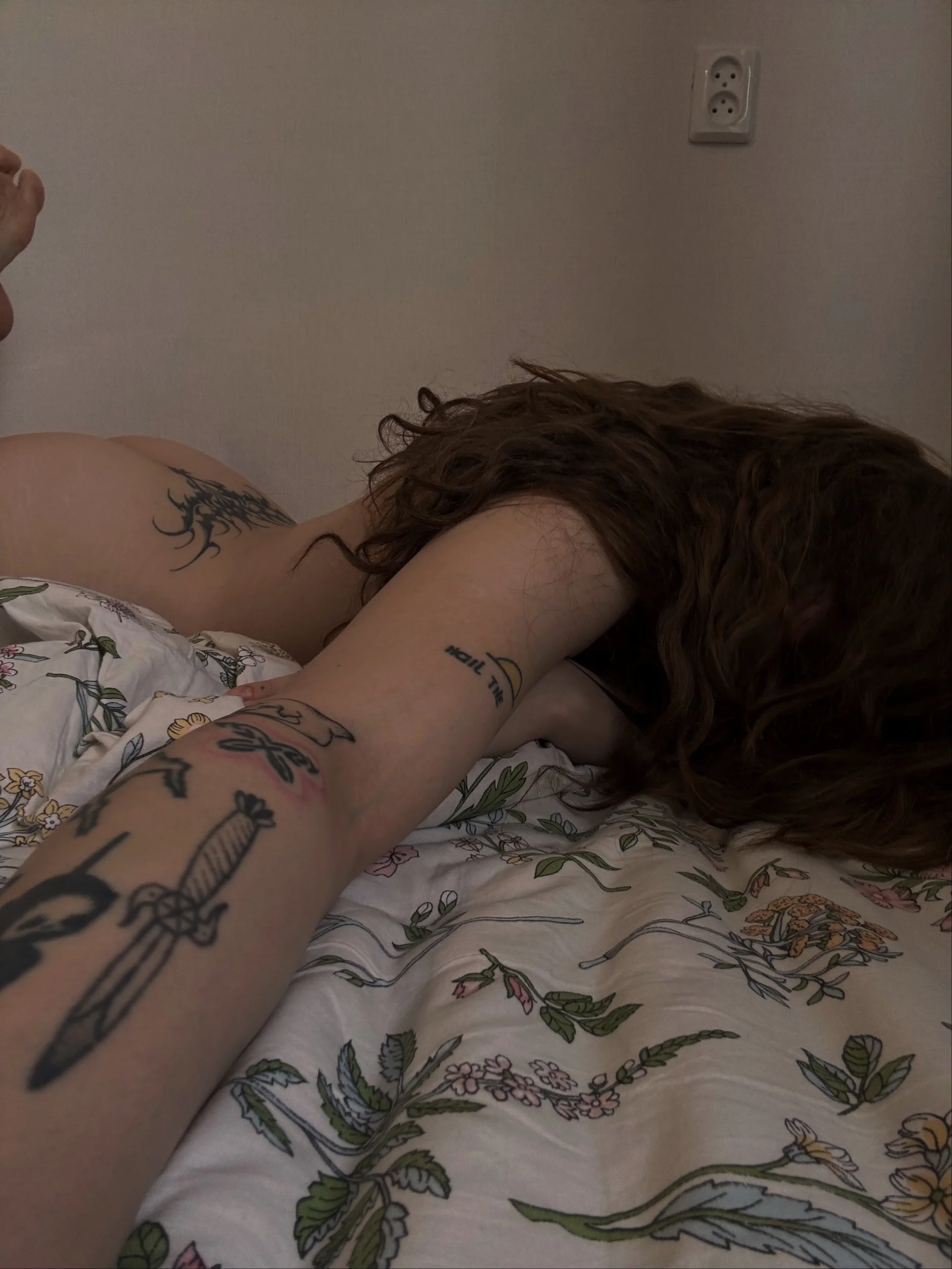 XXX Porn Photo of Nude Damsel__ 1