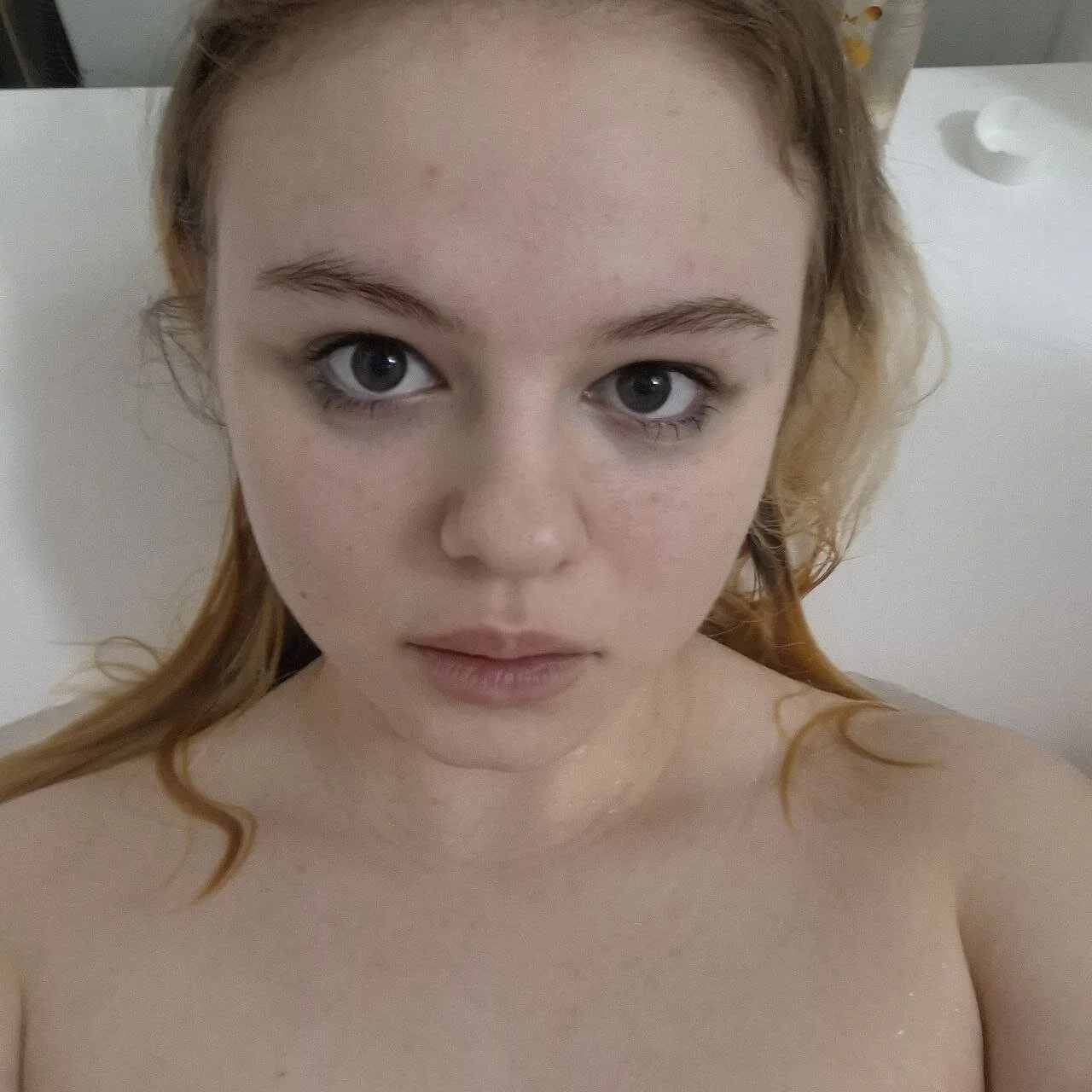 XXX Porn Photo of Nude Nana_Moon1 2