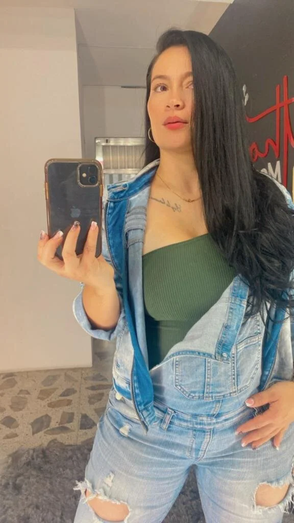 XXX Porn Photo of Nude leslie_k 18