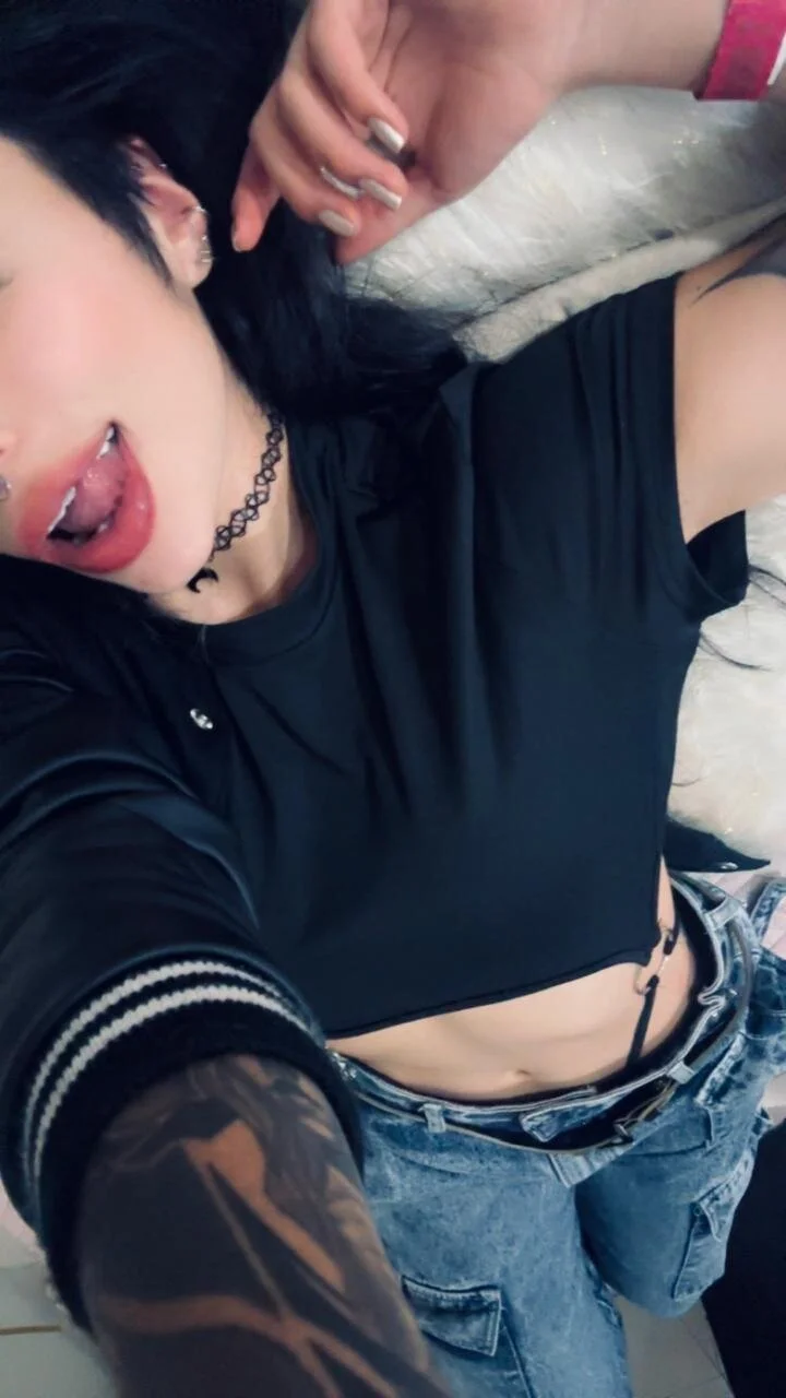 XXX Porn Photo of Nude Hollyxx_ 6