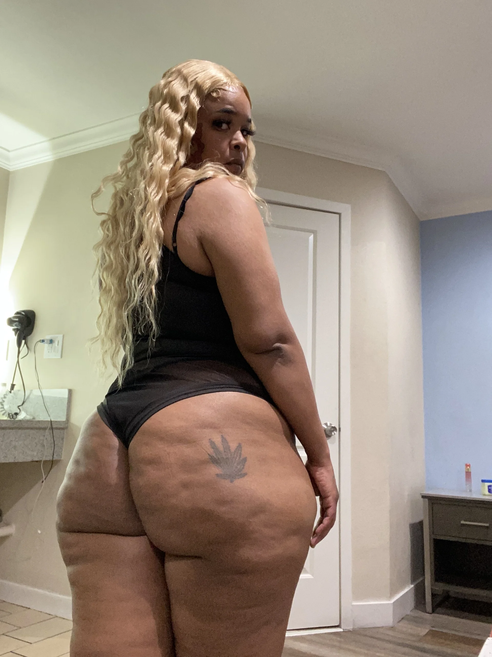 XXX Porn Photo of Nude loyaltylove 3