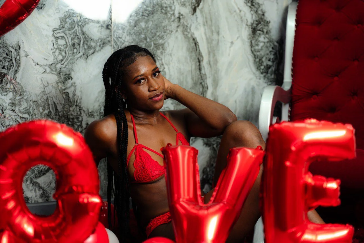 XXX Porn Photo of Nude CoralHarrinson 23