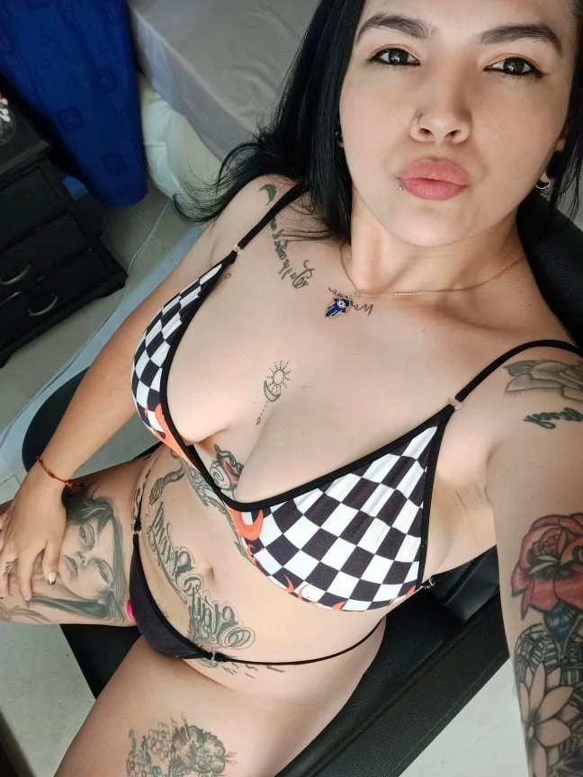 XXX Porn Photo of Nude Danyhottits 9
