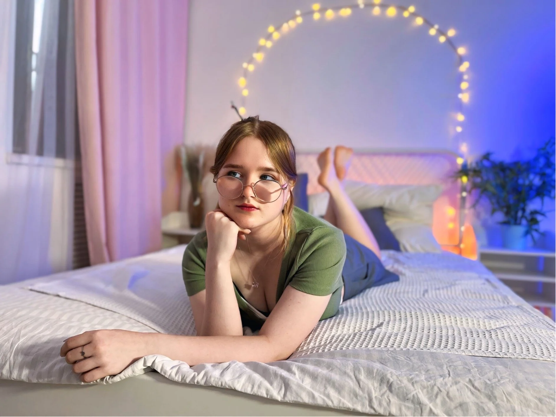 XXX Porn Photo of Nude bonnie_wright 1