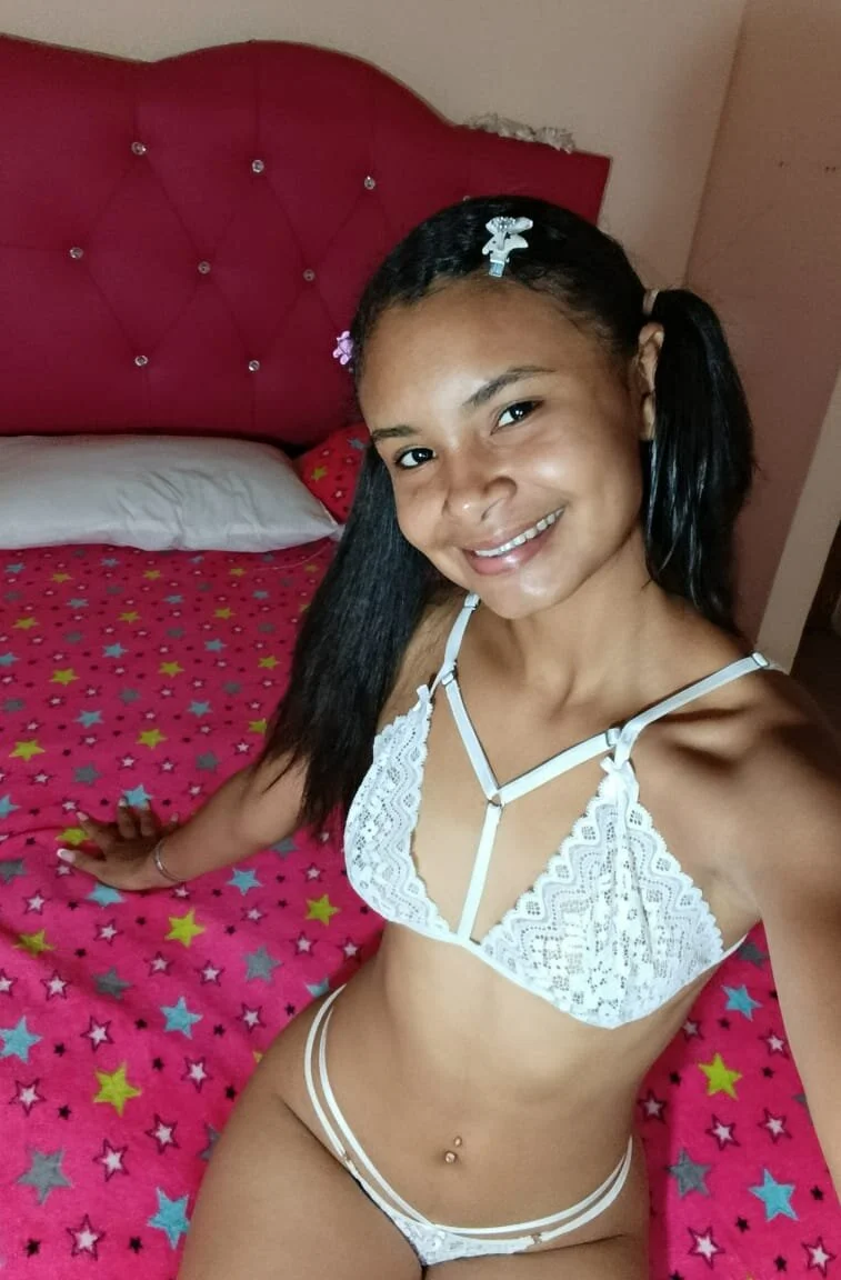 XXX Porn Photo of Nude liz7skinny 30