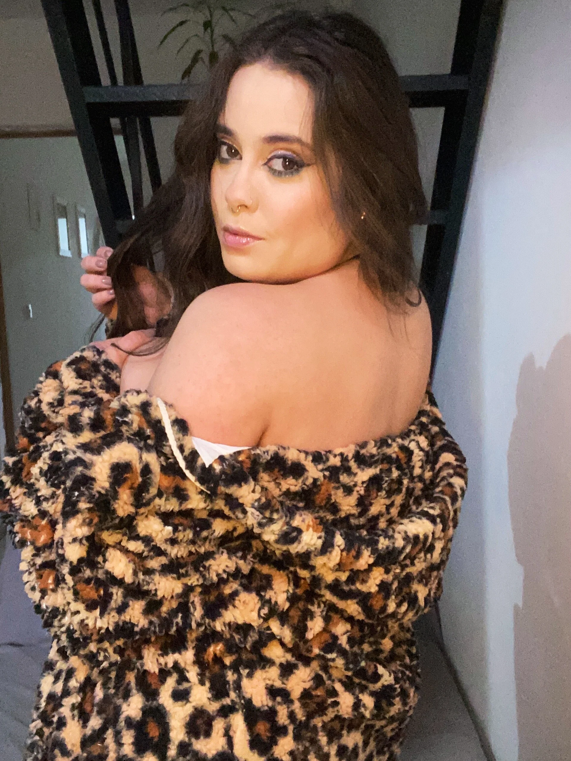 XXX Porn Photo of Nude PutaYasmim 69