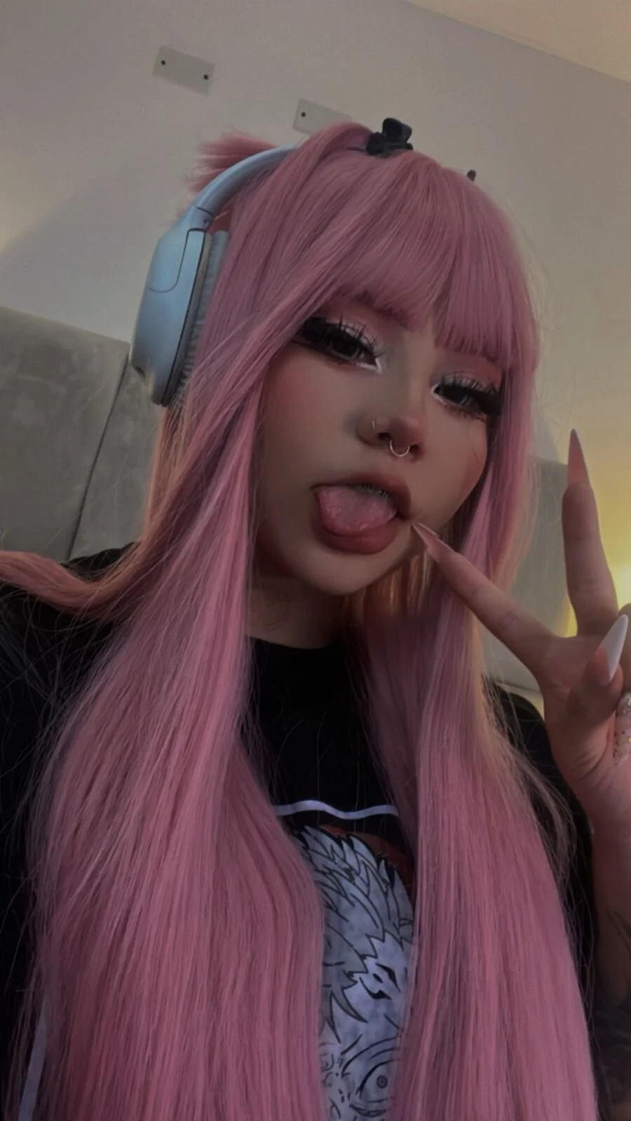XXX Porn Photo of Nude valkyrie_claire_ 3
