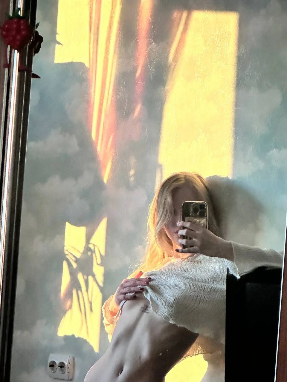 XXX Porn Photo of Nude StarFrom_Hell 2