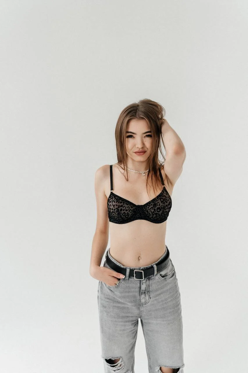 XXX Porn Photo of Nude VallieBrandwein 14