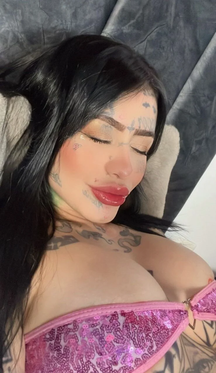 XXX Porn Photo of Nude CandyGomez 3