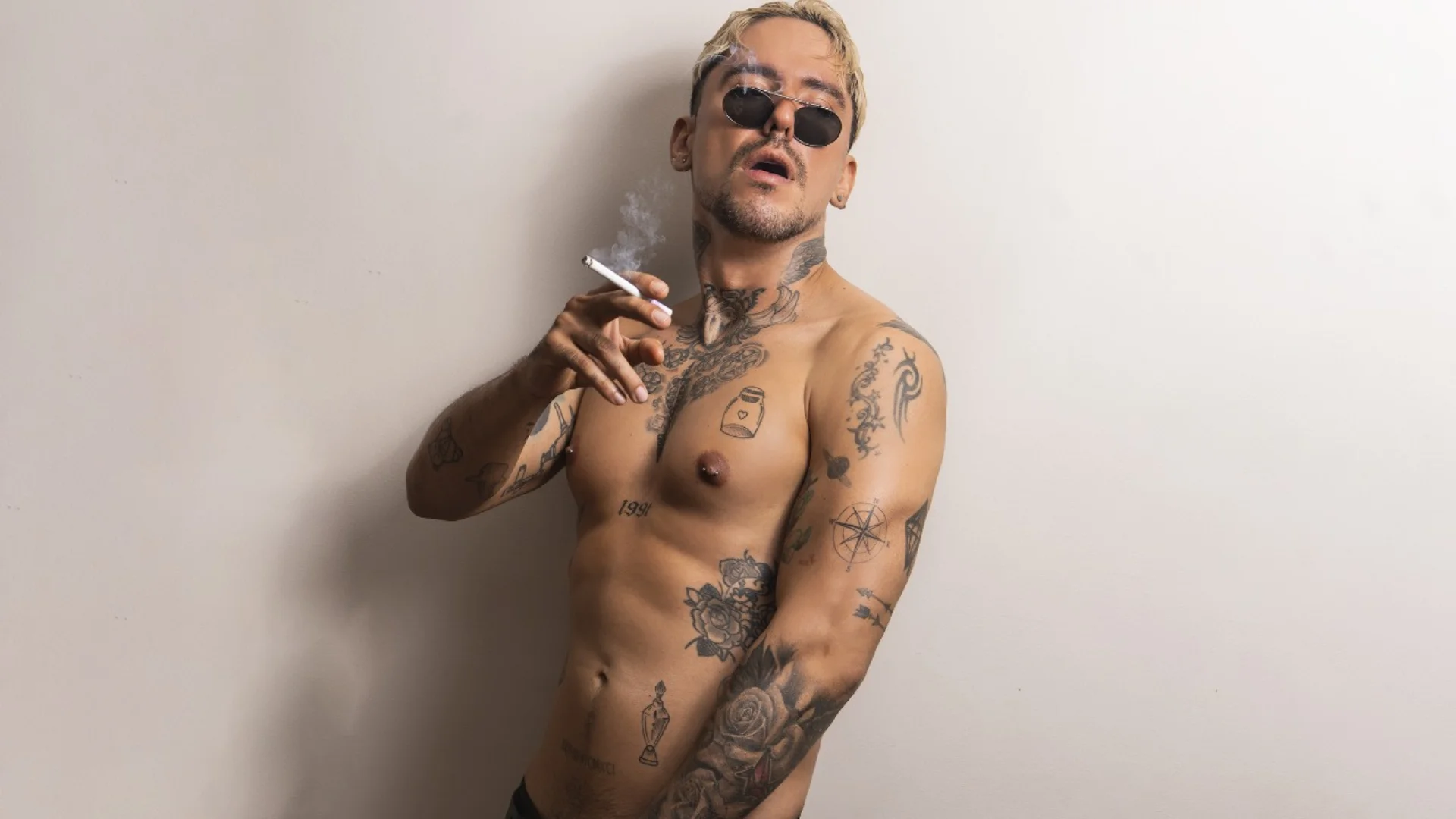 XXX Porn Photo of Nude MR_EITHAN 14