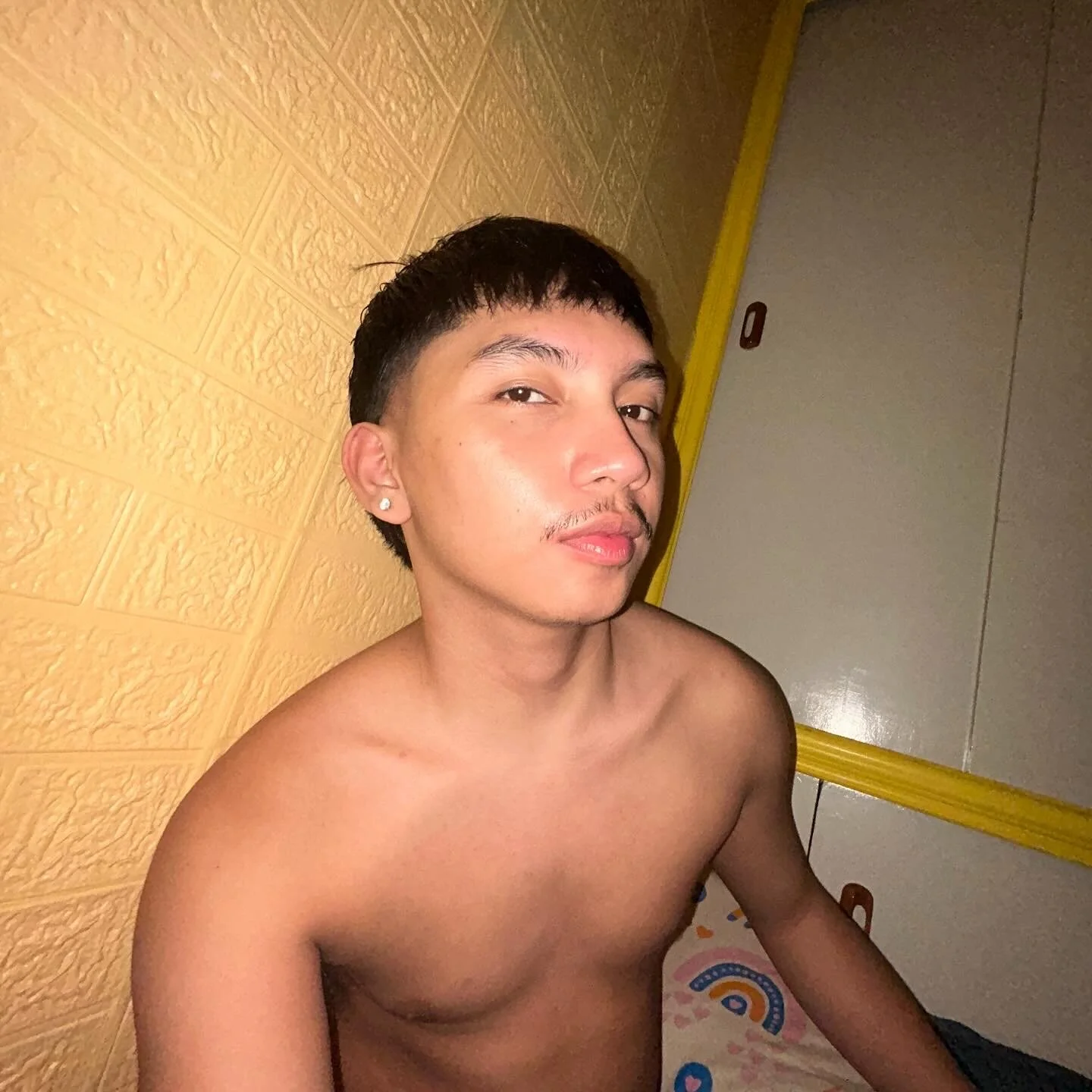 XXX Porn Photo of Nude dylan_hardfucker 6