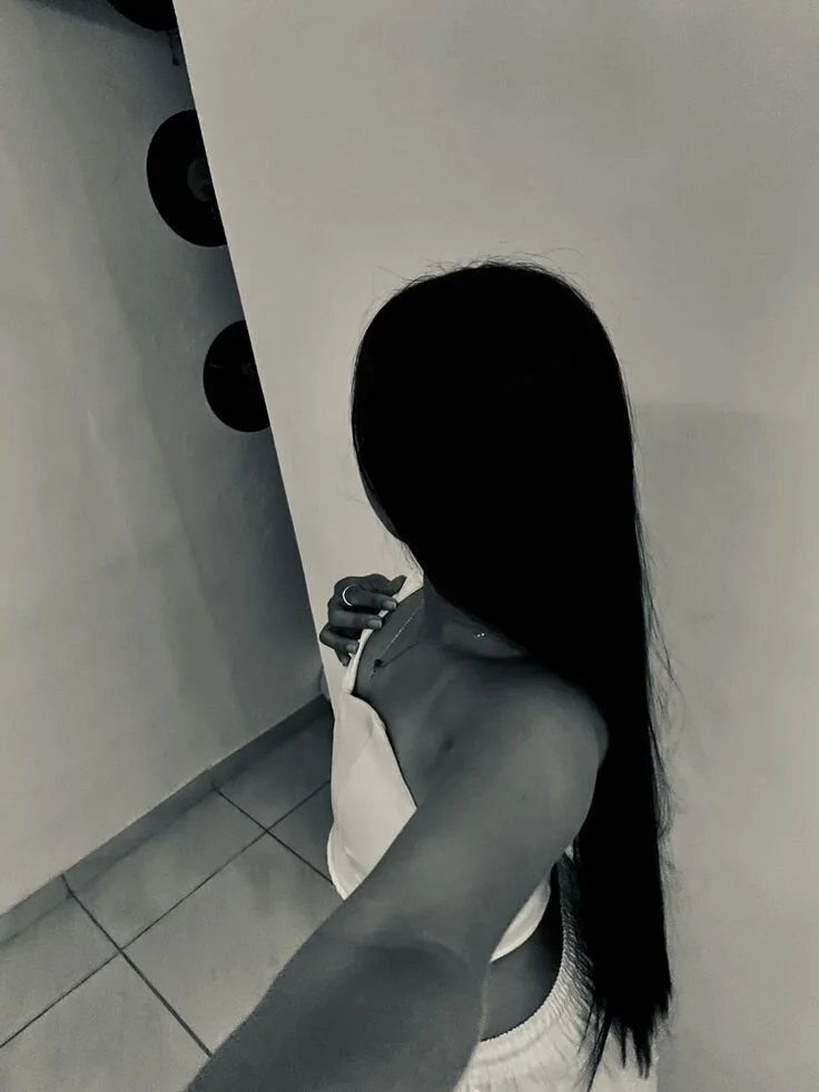 XXX Porn Photo of Nude queen_adhara 6