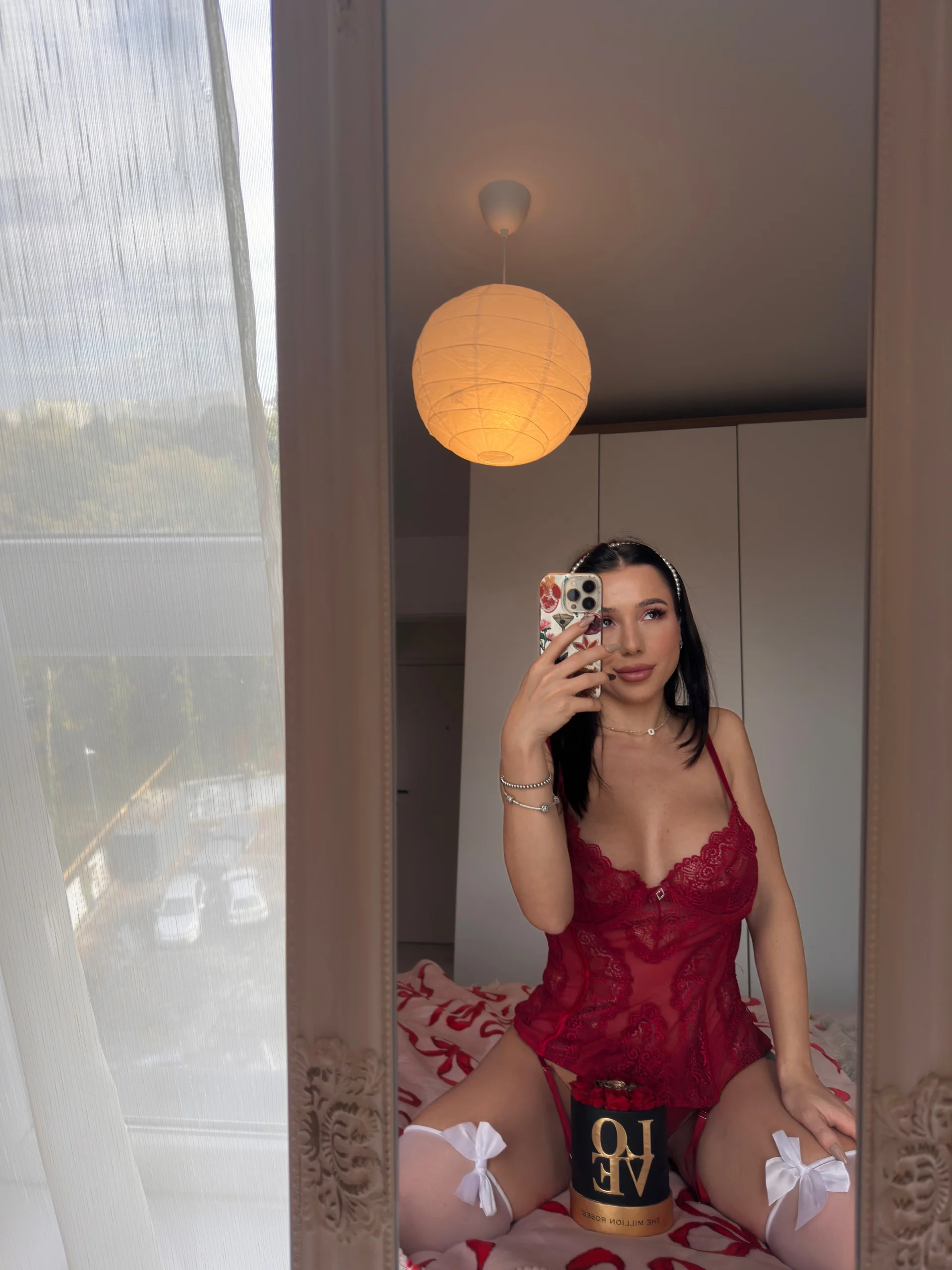 XXX Porn Photo of Nude InsideMia 98