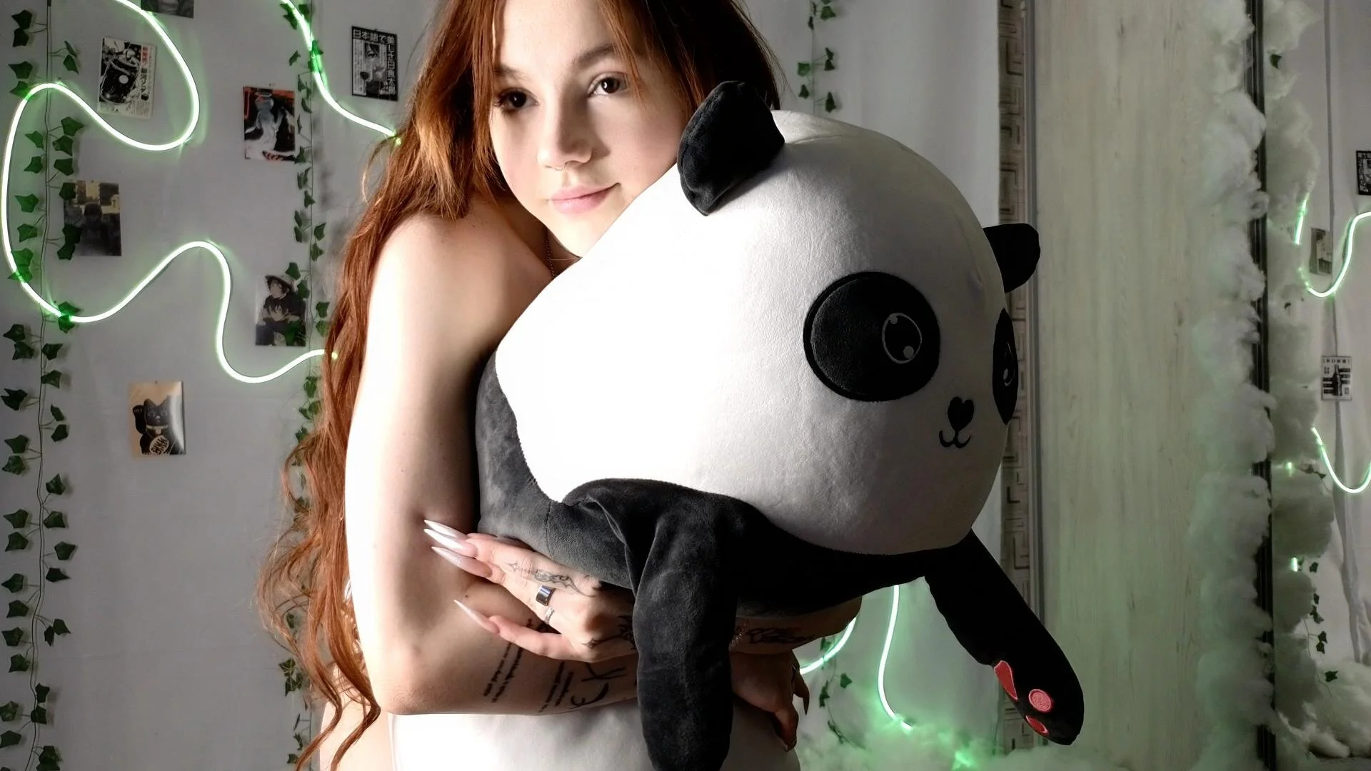 XXX Porn Photo of Nude Lusy_PickMe 15