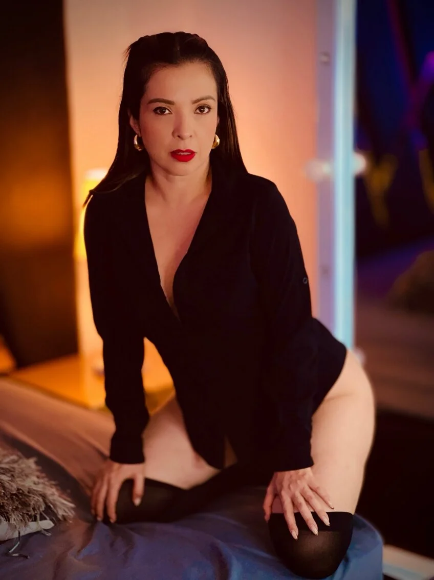 XXX Porn Photo of Nude Adel_Nesbiit 214