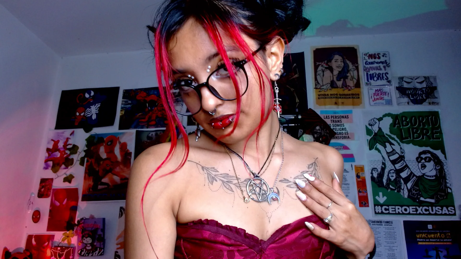 XXX Porn Photo of Nude carolinerue 113