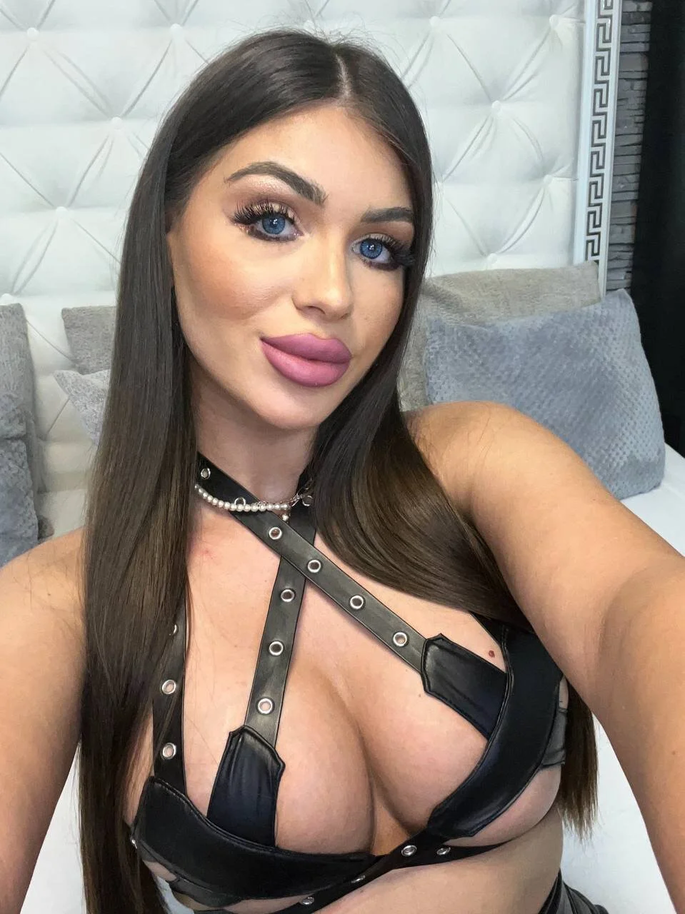 XXX Porn Photo of Nude EliteDomina 21