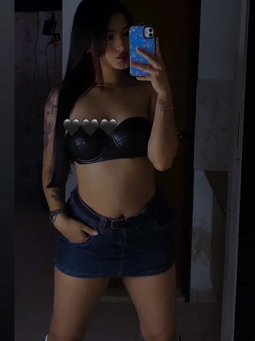 XXX Porn Photo of Nude charlotte_9999 185