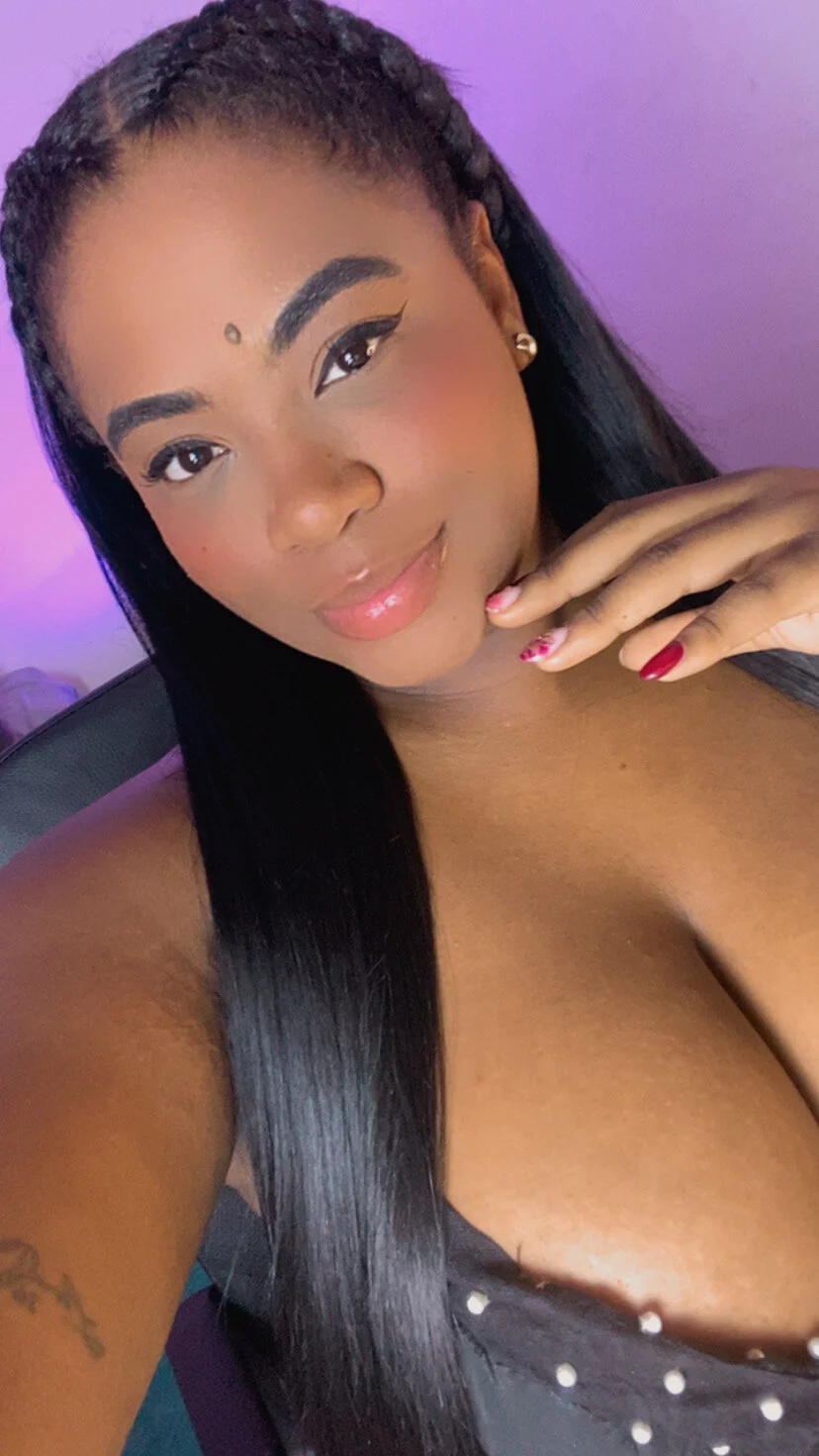XXX Porn Photo of Nude Tyra_Privacy 333