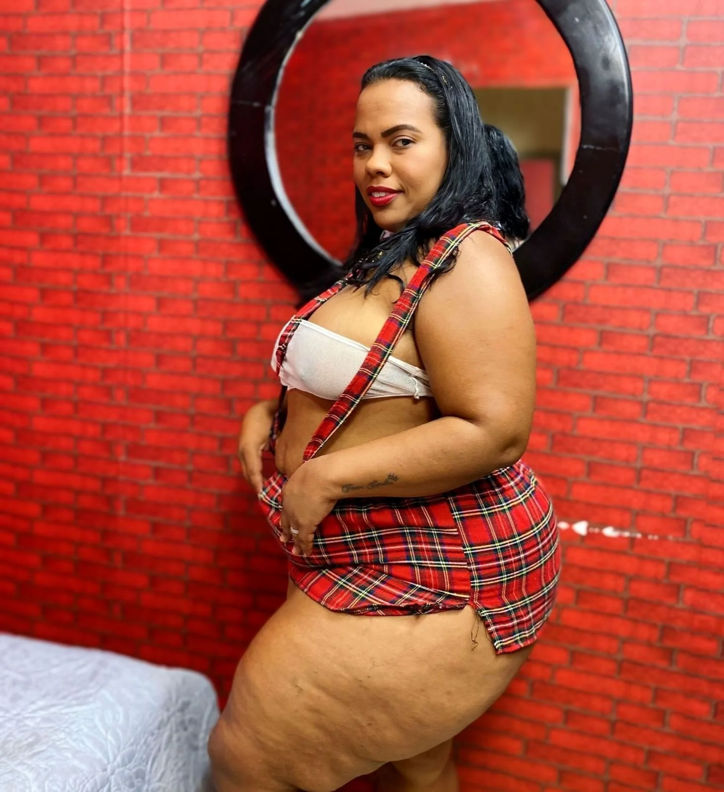 XXX Porn Photo of Nude WALESKABBW_ASS 150