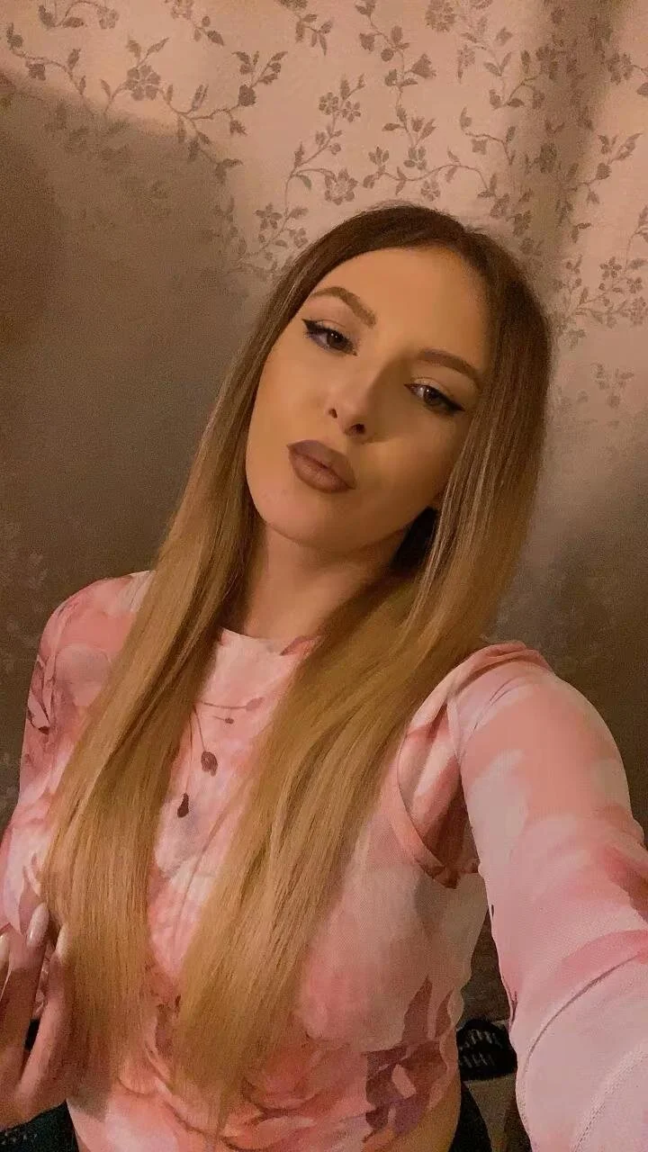 XXX Porn Photo of Nude EllaAzianaa 20