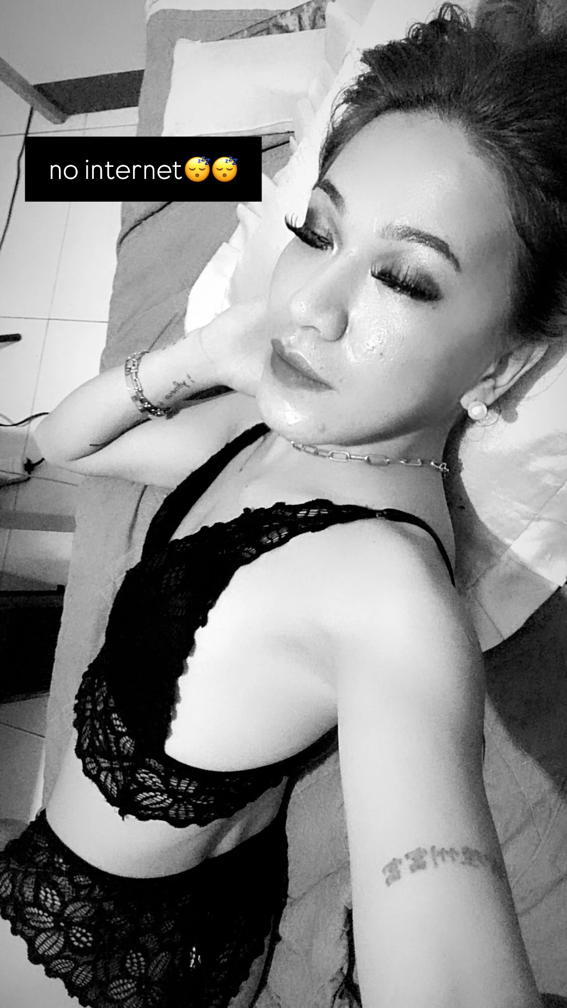 XXX Porn Photo of Nude sexfuckingdealer 3