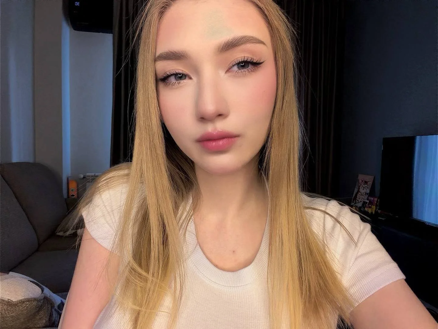 XXX Porn Photo of Nude AveryBerkson 32