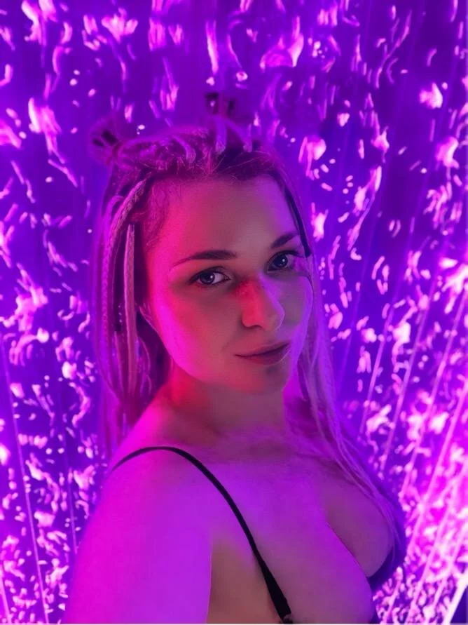 XXX Porn Photo of Nude EllieSun 5